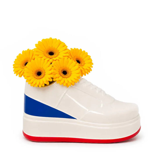 UPSIDE STORIES Vase “Sneaker” | Urbanes Design | UPSIDE STORIES