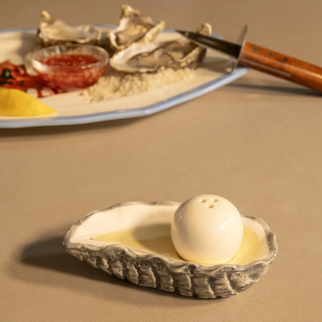 &Klevering Salz- & Pfefferstreuer „Oyster“ | Salziges mit Meeres-Flair | &Klevering