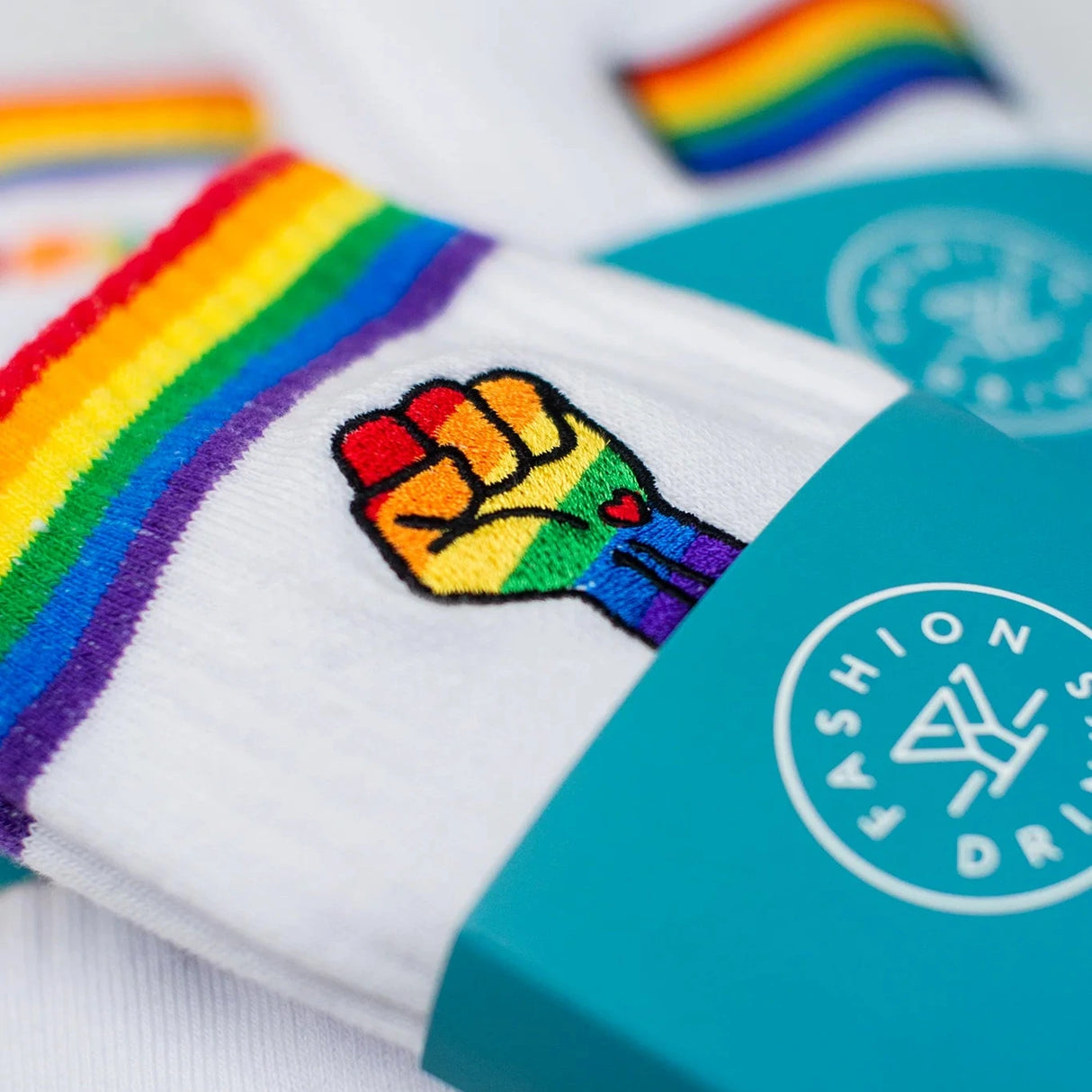 Socken_pride_fist_details