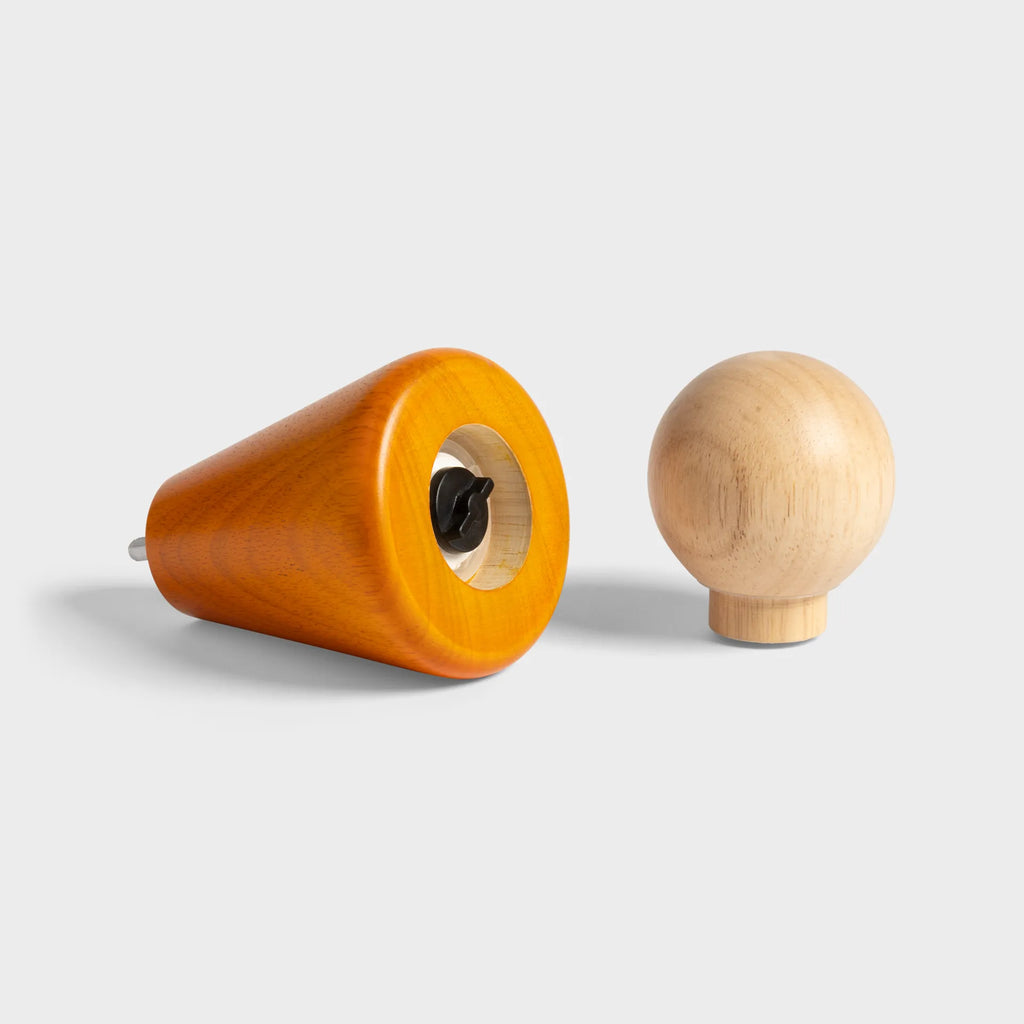 &Klevering Streuer „Halma Small Orange“ | Farbtupfer für den Tisch | &Klevering
