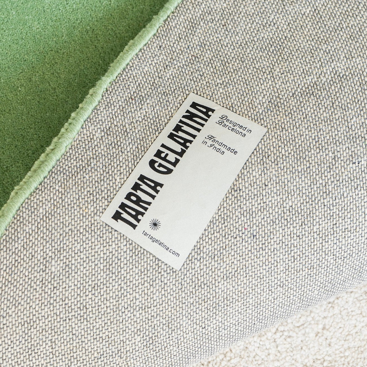 Tarta Gelatina Teppich “Pasto Green” Small 60 × 100 cm | Design Teppich | Tarta Gelatina