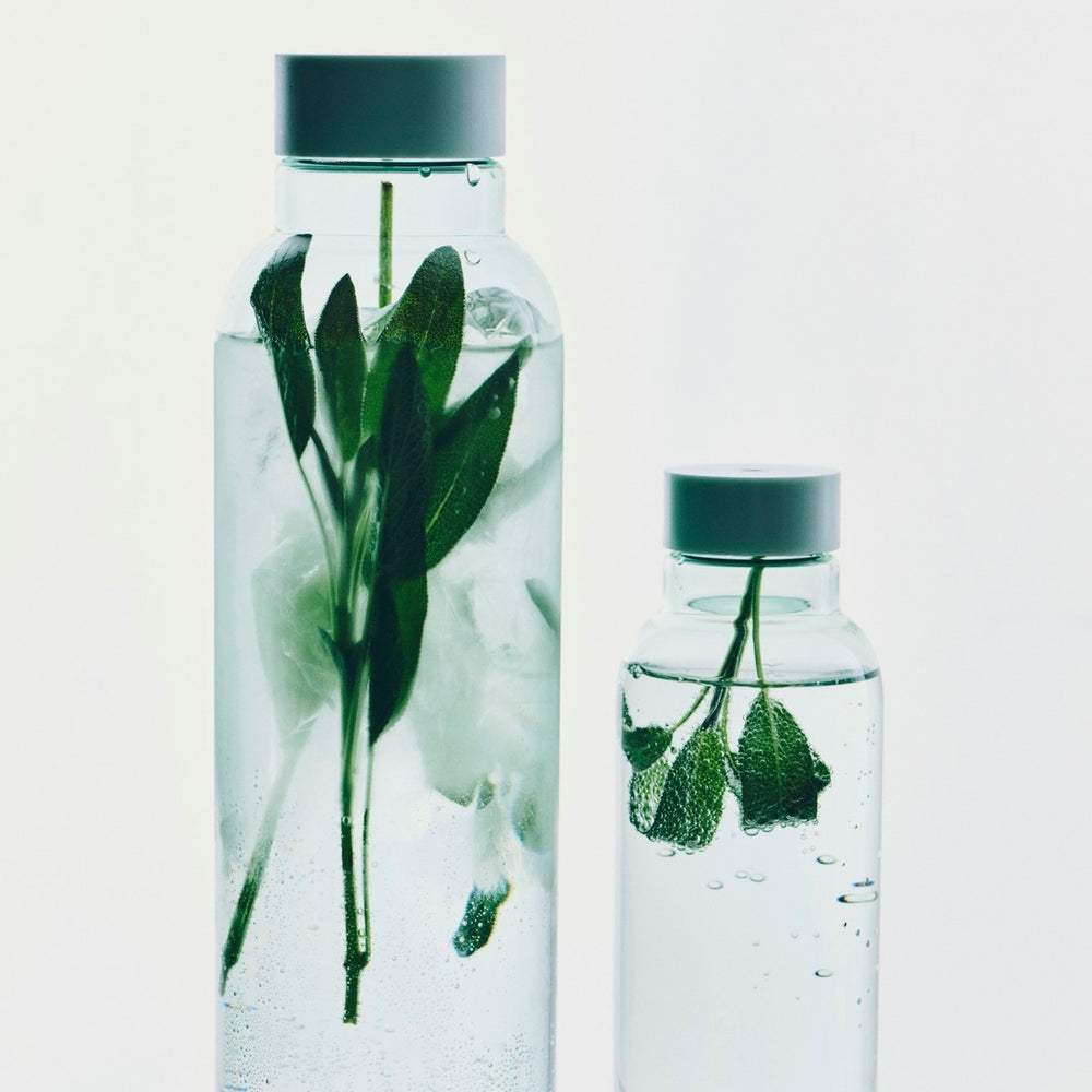 HAY Trinkflasche „Miz Water Bottle No. 2 Ice Blue“ 1500ml | Modernes Design | HAY