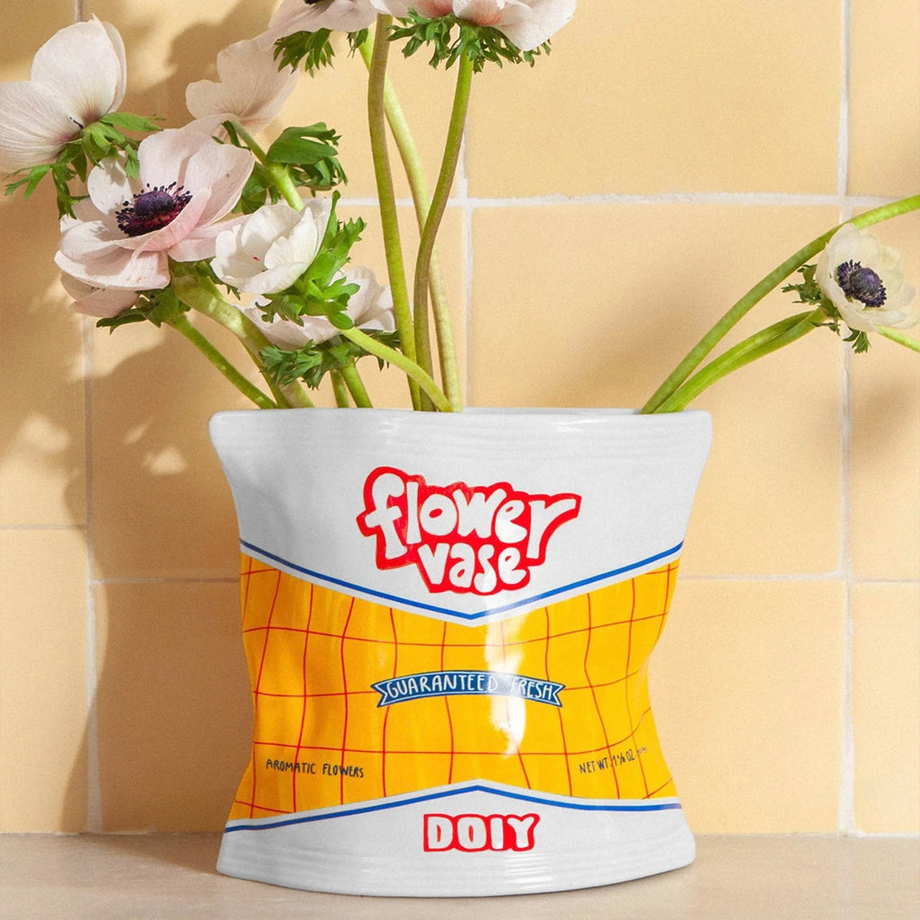 DOIY Vase „Chips Bag“ | DOIY | Einzigartige Vase für kreative Dekoideen