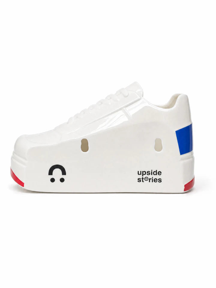 UPSIDE STORIES Vase “Sneaker” | Urbanes Design | UPSIDE STORIES
