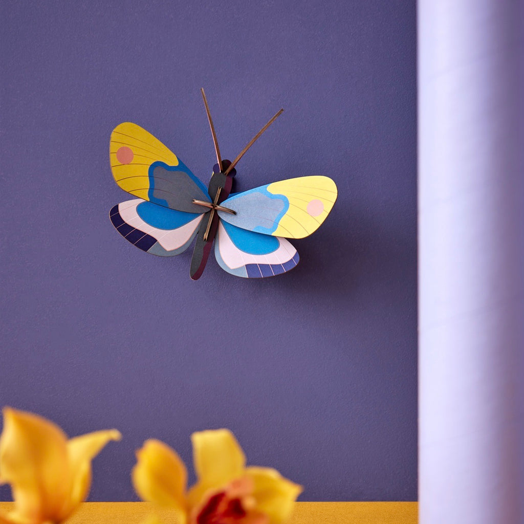 studio ROOF Wanddeko- Yellow Monarch Butterfly