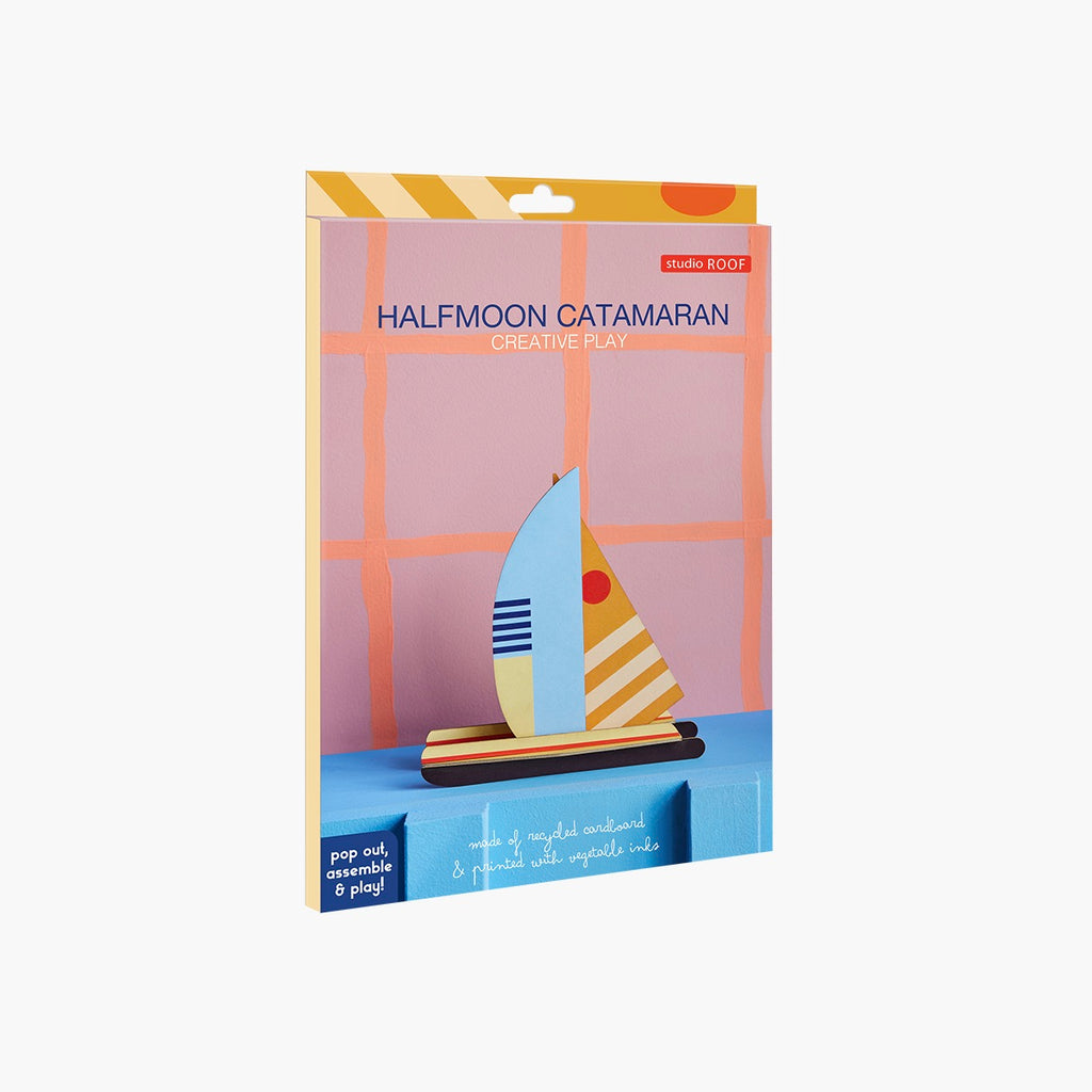 studio ROOF Wanddeko "Halfmoon Catamaran" | studio ROOF| Recycelter Karton