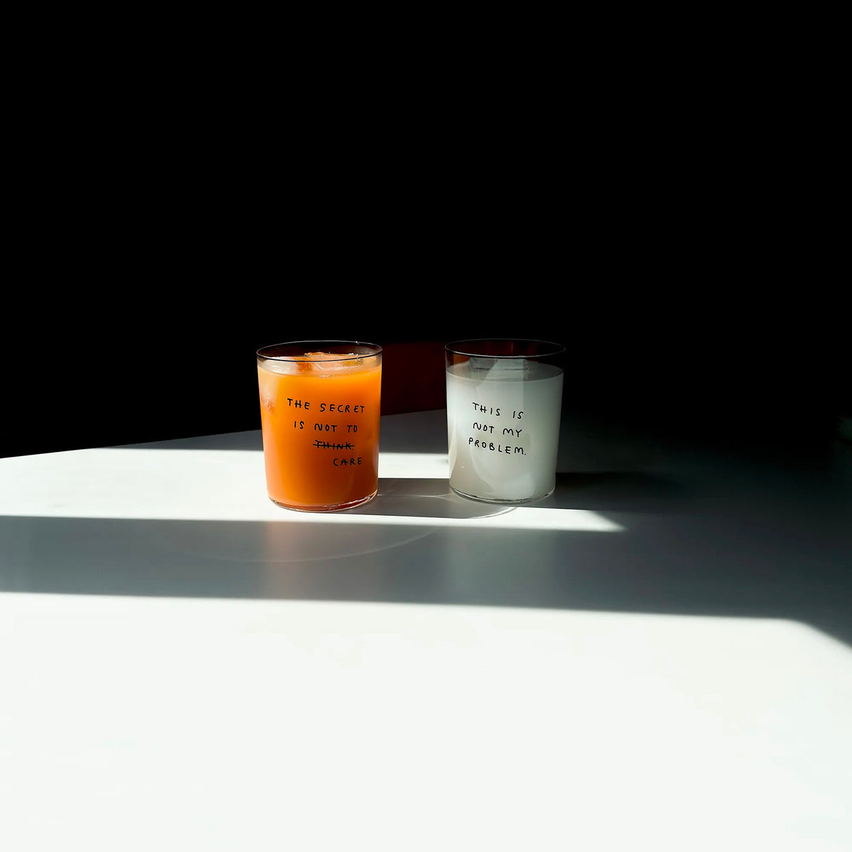 YAHYA Studio Glas „This is not my Problem (L)“ | Lustig & ehrlich | YAHYA Studio