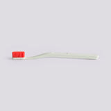 HAY Zahnbürste „Tann Pine Off-White & Red“ | Schlicht & kontrastreich | HAY