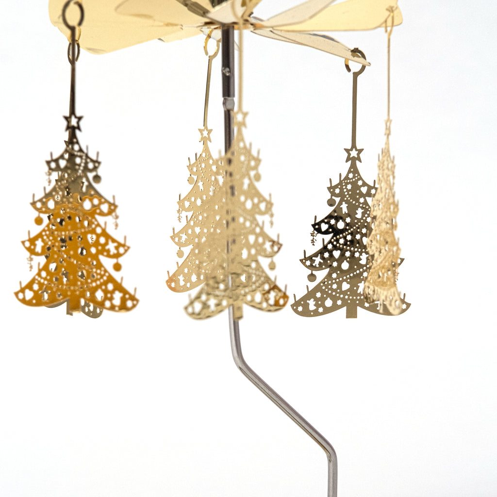 Pluto Design Engelspiel “Christmas Tree” | Weihnachtliches Leuchten in Gold | Pluto Design