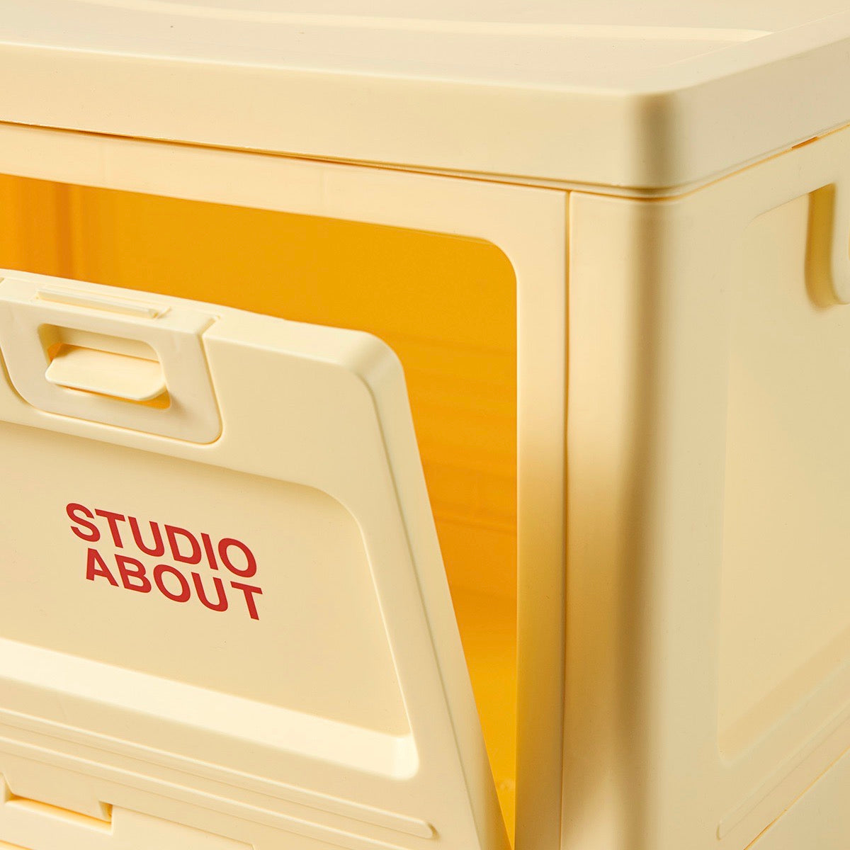 Studio About Aufbewahrungsbox Studio About "Large" | Light Yellow Kunststoff | Modern & Minimalistisch