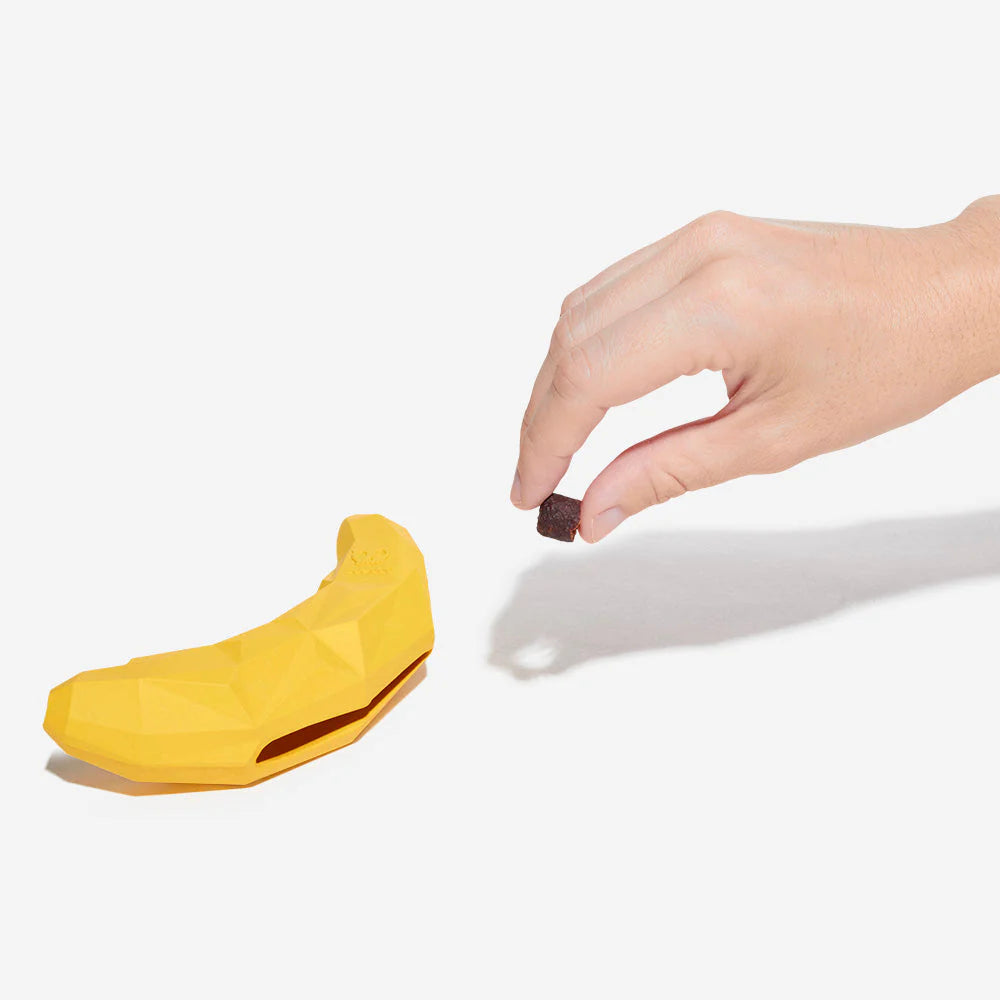 Zee.Dog Spielzeug “Super Banana” | Verspieltes Design | Zee.Dog