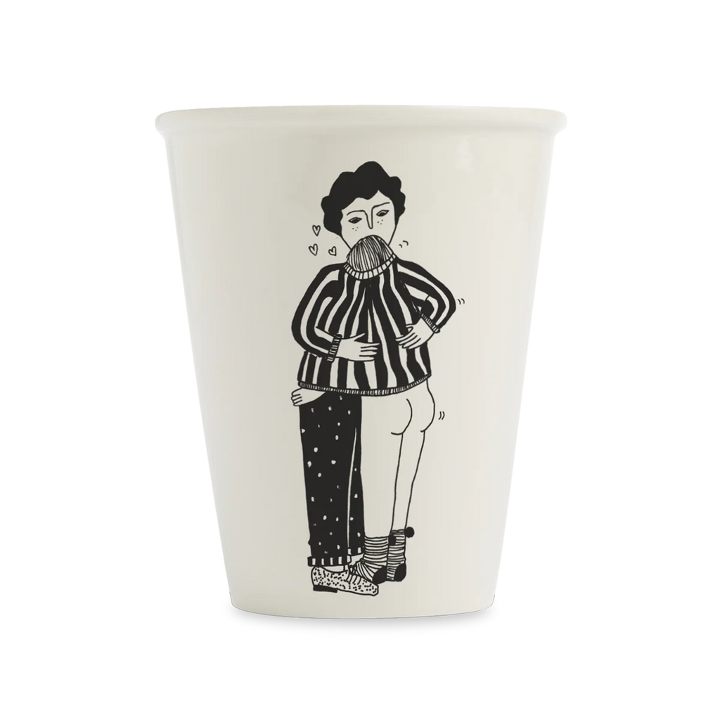 helen b Design Mug “Sweater Hug” | Wärmende Umarmung in Keramik | helen b