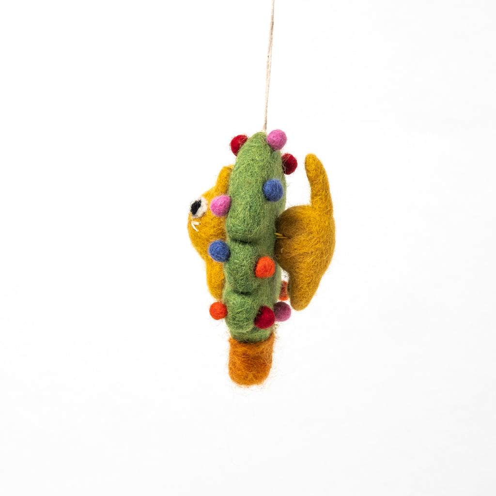 WRAP Filzanhänger WRAP “Bobby, Cat in a Tree” | Filzanhänger mit Katze im Baum