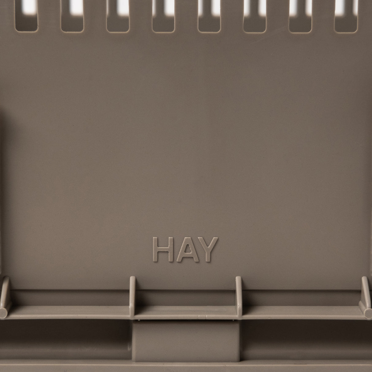 HAY Faltbox „Colour Crate Medium Warm Grey“ | Schlicht & funktional | HAY