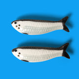 &Klevering Salz- und Pfefferstreuer "Sardine" von &Klevering | Originelle Fisch-Form aus hochwertigem Keramikdesign