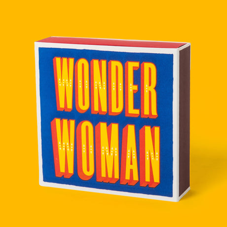 Archivist Lange Streichhölzer "Wonderwoman" von The Archivist | 100 Stück in Square Matchbox