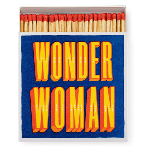 Archivist Lange Streichhölzer "Wonderwoman" von The Archivist | 100 Stück in Square Matchbox