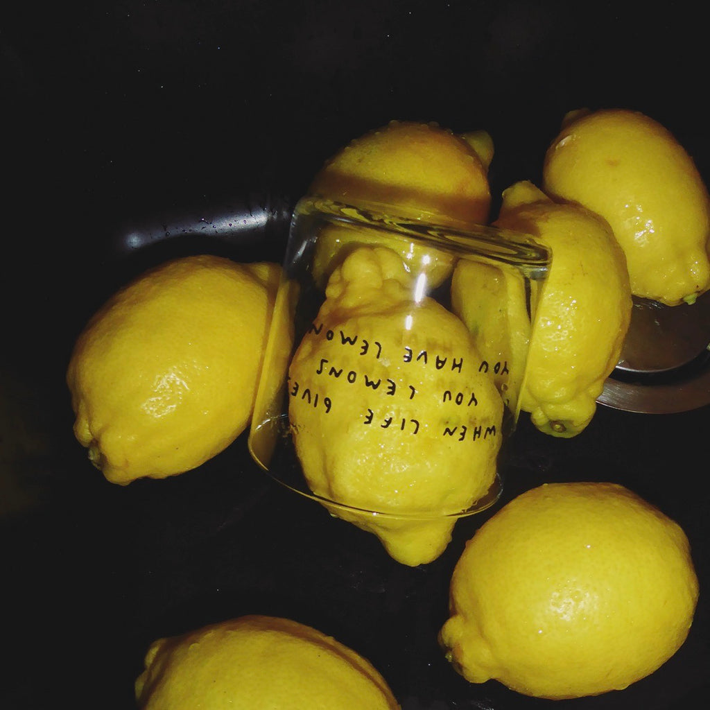 YAHYA Studio Trinkglas "When life gives you lemons"