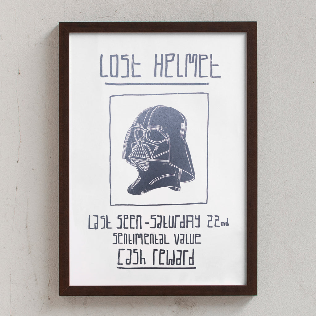 HAPPY HOUR PRINTS Vader's Lost Helmet (Din A3)